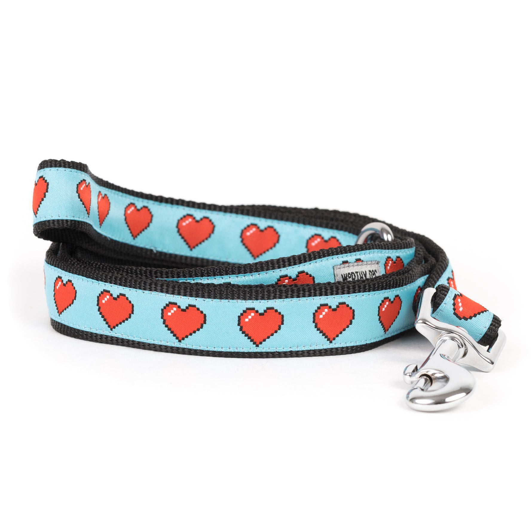 Graphic Hearts Lead